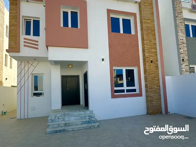 350 m2 More than 6 bedrooms Villa for Sale in Muscat Al Maabilah