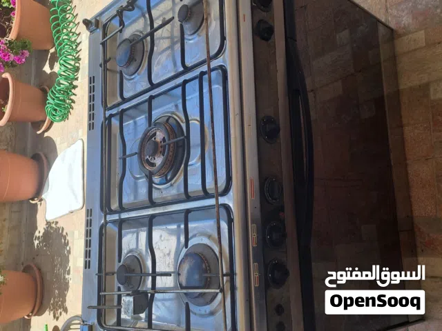 غاز اكسبير 90,60 cm مستعمل وشغال بحالة جيدة حدا السعر قابل للمفاوضة اقرأ الوصف