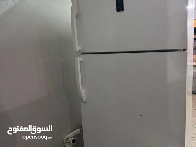 للبيع تلاجة وانسا بحالة ممتازة استخدام قليل