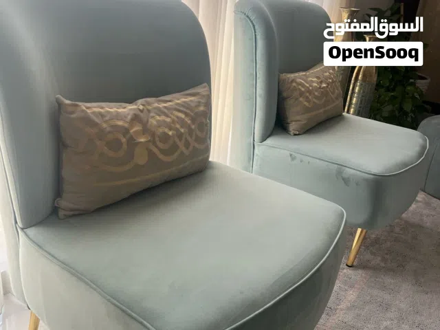 اثاث صاله كنبات مع طاولات