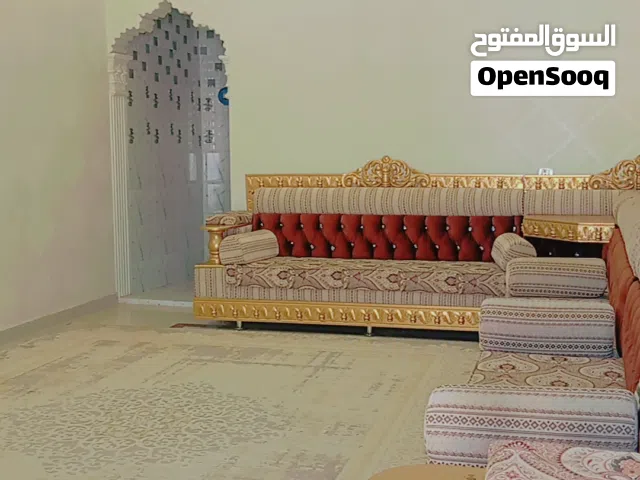 300 m2 4 Bedrooms Townhouse for Rent in Al Sharqiya Ja'alan Bani Bu Ali