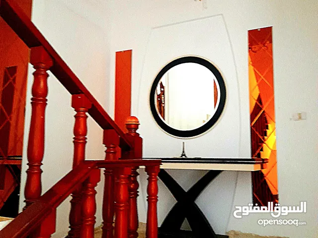 200 m2 5 Bedrooms Villa for Rent in Tripoli Souq Al-Juma'a