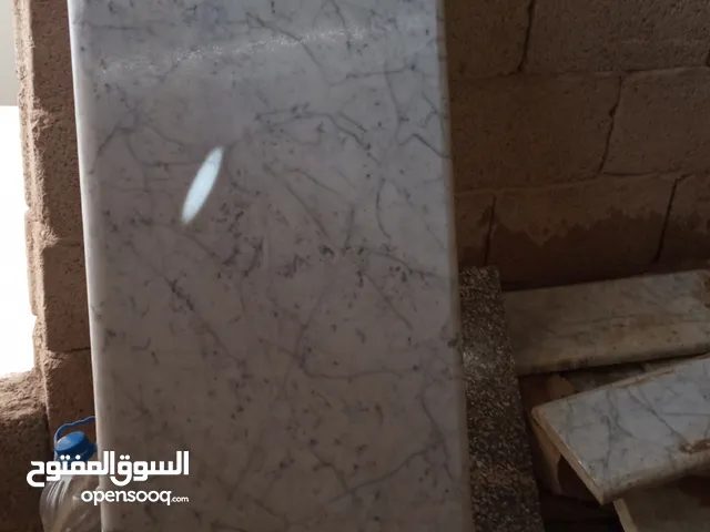 بار رخام إيطالي ومجموعة رخام