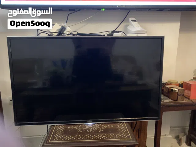 تلفزيون سمارت 32 بحاله ممتازه