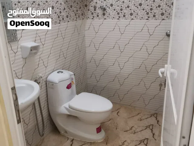 شقة للايجار 3 غرف نوم الرستاق الحديث