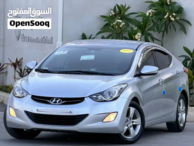2012 هيونداي افانتي Limited