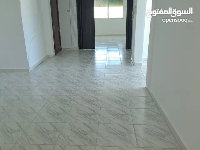 شقة طابق ثالث للايجار