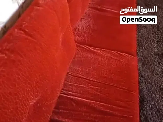 جلسه ارضيه ع اللون الاحمر مساحه 4*4