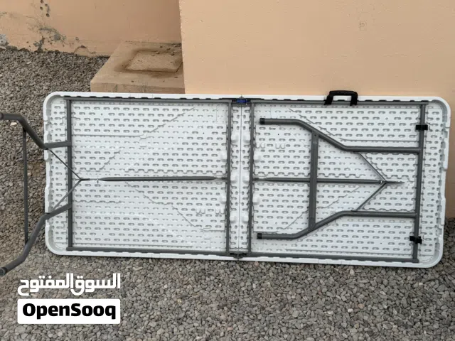 طاوله و 6 كراسي مستعمل للبيع نظيف