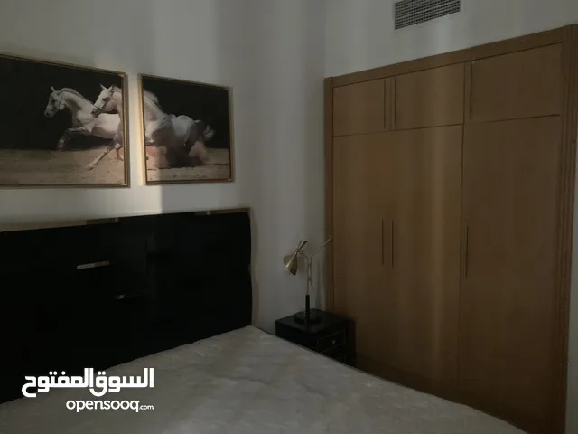 130 m2 1 Bedroom Apartments for Rent in Dubai Business Bay