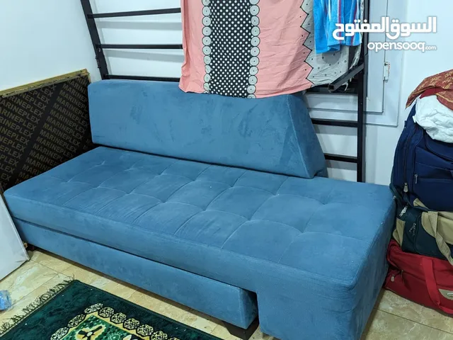 Sofa for sell good condition like new location mabellah near nesto 3 pics