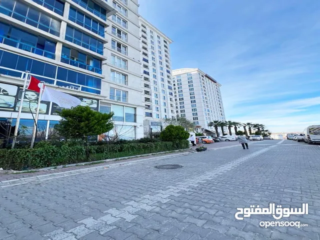شقة ضمن مجمع سكني مميزة للبيع بالقرب من مرمرا بارك في بيليك دوزو
