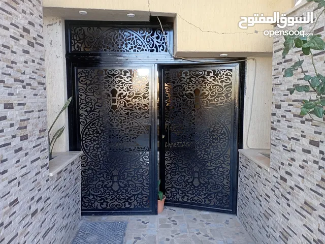 150 m2 3 Bedrooms Apartments for Rent in Tripoli Ain Zara