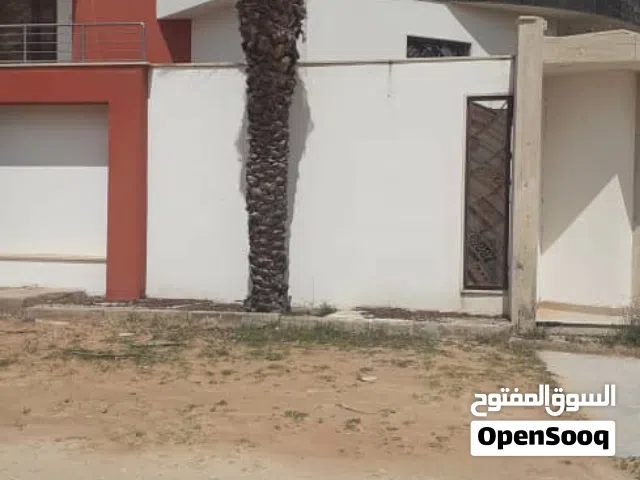 500 m2 5 Bedrooms Villa for Rent in Tripoli Al-Serraj