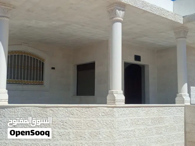 300 m2 More than 6 bedrooms Townhouse for Sale in Ramtha Romtha