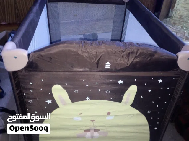 سرير اطفال