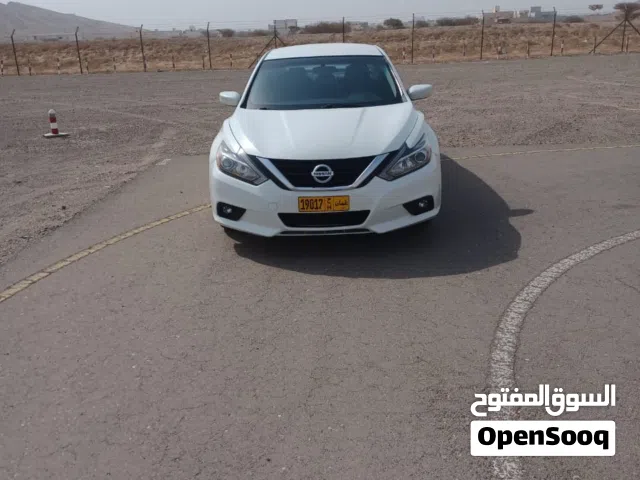 2017 نيسان التيما SR