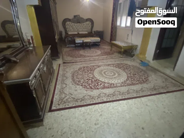 شقة للإيجار في الظهرة شارع الإلكترونات بالقرب من مصلحة الطيران المدني الدور الرابع