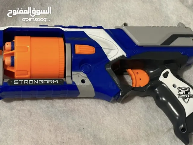 كرة قدم وصفارة