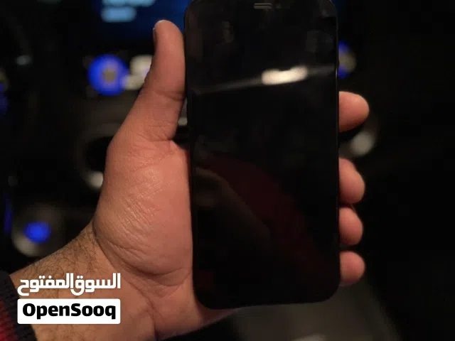 iPhone 12 لون اسود