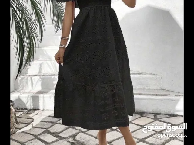فستان اسود جميل جدا