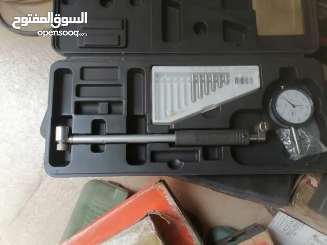 بيع أدوات و الآلات مستعملة/Tools and machinery used for Sale