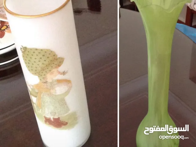 عدد 2 فازه من الزجاج الملون الفاخر للبيع
