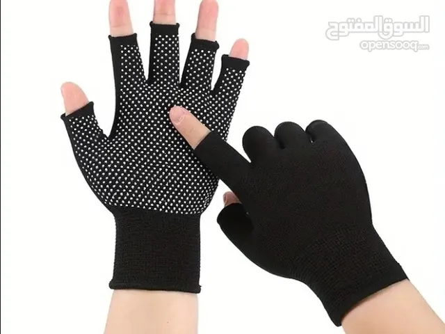 GRIP GLOVES FOR ALL SPORTS