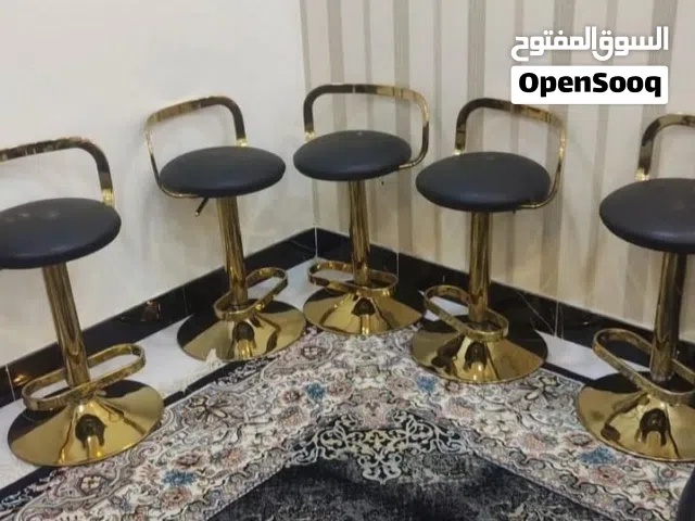 كراسي كعده او كوزمتك جديدات جدا جدا قويات واصليات شرط الفحص يخبلن سعر القطعه 75 الف