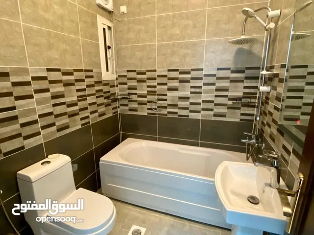 195 m2 5 Bedrooms Apartments for Rent in Jeddah Al Wahah