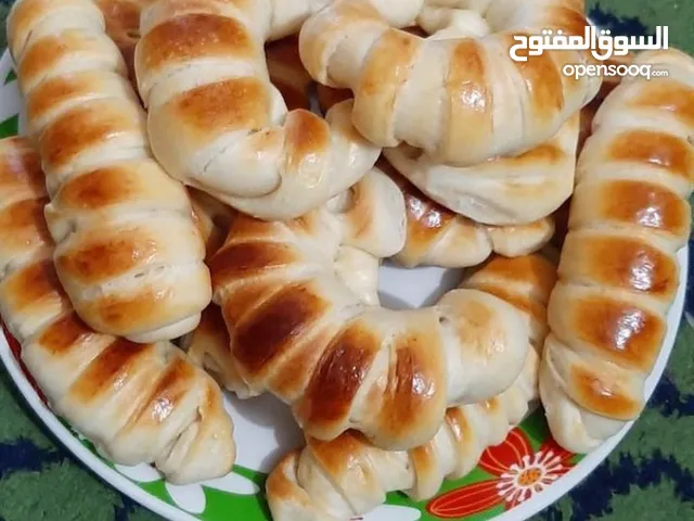فطائر لذيذة وطازجة