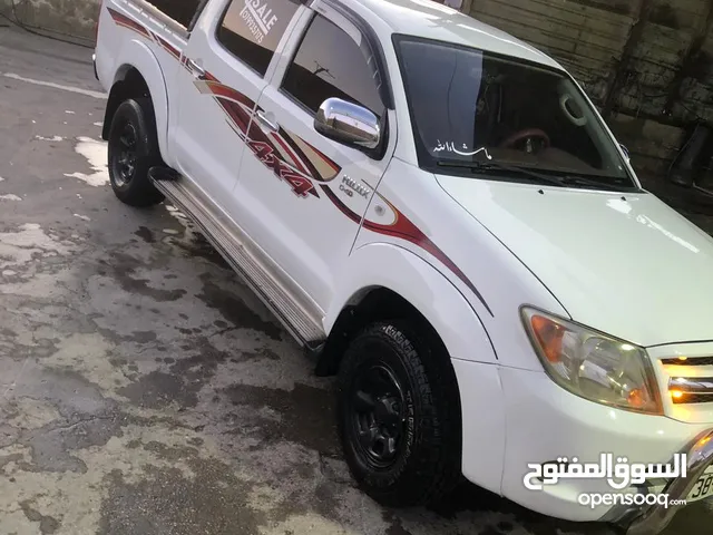 Toyota Hilux DLS in Zarqa