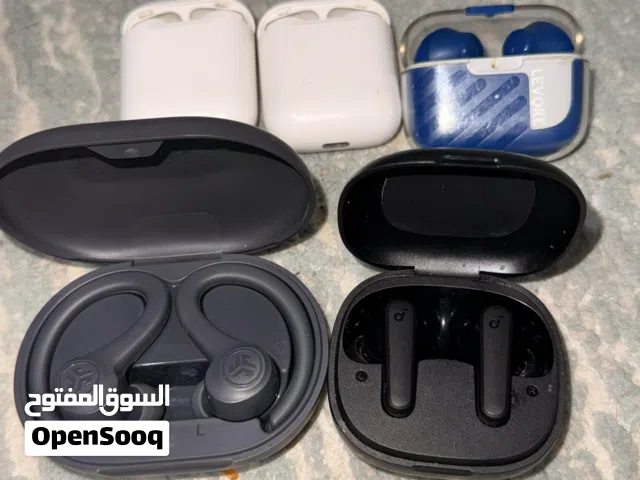 سماعات بلوتوث متنوعه مستعمله بحاله جيدة