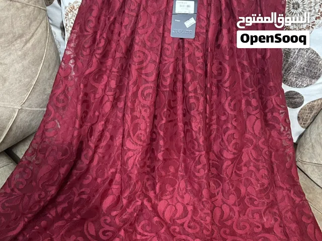 تنورة حلوه على اللبس مقاس 38