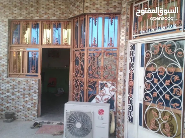 200 m2 2 Bedrooms Townhouse for Sale in Basra Safwan