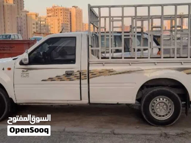 وانيت نقل عفش Pickup اغراض .هاف لوري نقل عفش  transfer van    Pickup Salmiyaنقل عفش السالميةالكويت