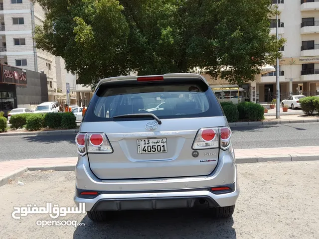 Toyota fortuner 2015