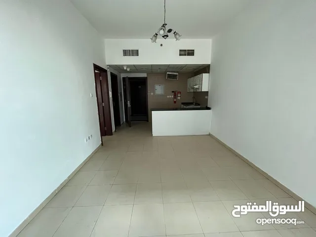 110 m2 1 Bedroom Apartments for Rent in Ajman Al Naemiyah