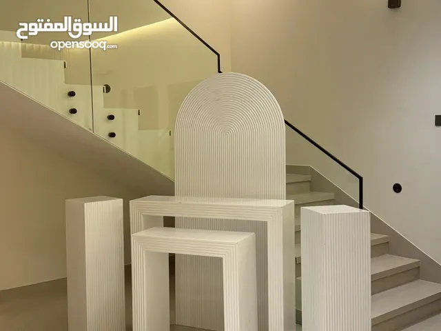 استاندات للايجار اليومي/الاسبوعي/الشهري