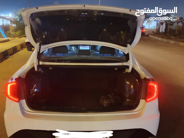 هيونداي سوناتا 2023 SEL PLUS حادث خلفي بدون صبغ