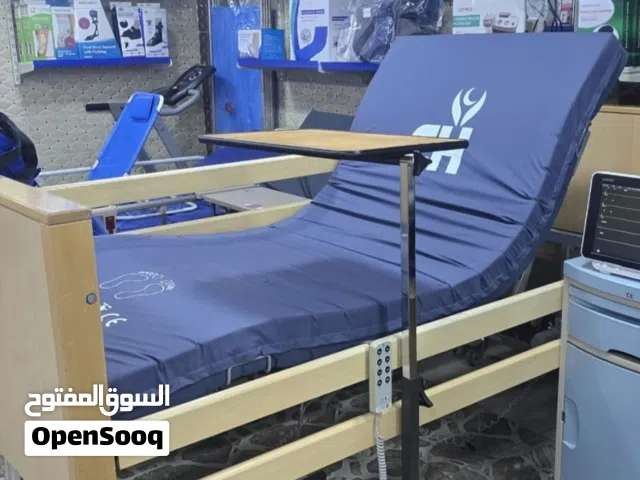 تخت مستشفى سرير طبي