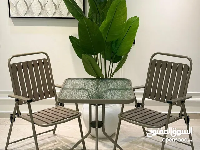 للبيع طقم طاوله حديد مع كرسيين بسعر مغري جدااا .. للطلب عبر رسائل الوتس