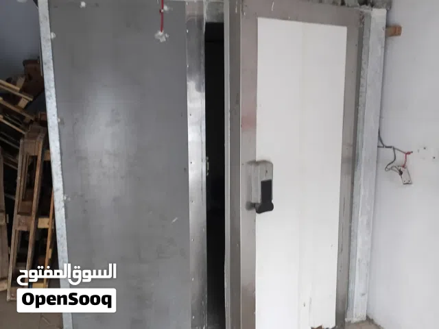 ثلاجة تبريد 1.80×2.20 للبيع