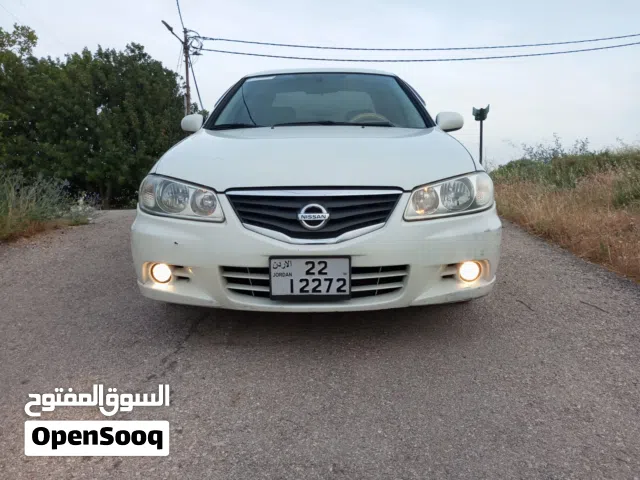 2011 نيسان صني SL