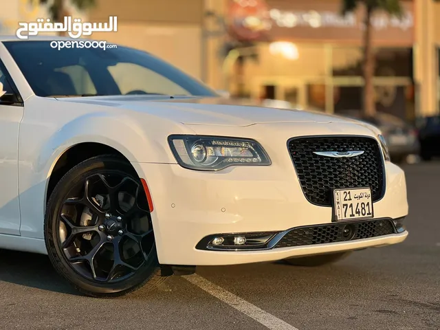 Sedan Chrysler in Farwaniya