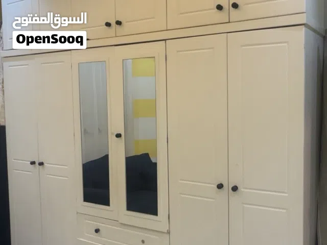 كبت "دولاب" و كنبه و مرايه للبيع
