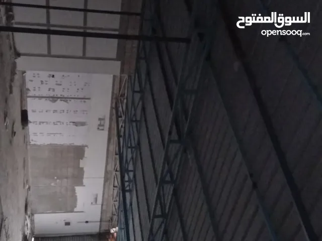 هنجر للبيع مسافة 300متر تقريبا