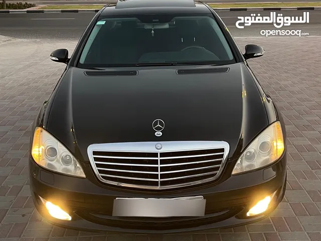 Mercedes-Benz S-Class S550 - 2007 Model 66K Millage in Mint Condition.