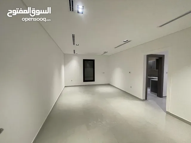 700m2 4 Bedrooms Apartments for Rent in Hawally Siddiq