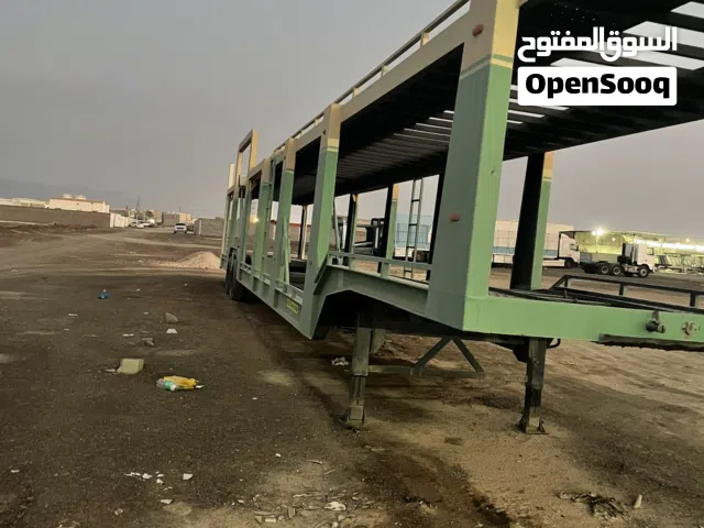 حاملة سيارات